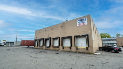 1050 Edward St, Linden, NJ à louer Photo intérieure– Image 2 sur 5