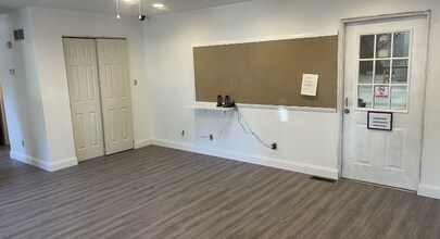 846 State Highway AT, Villa Ridge, MO à louer Photo de l’immeuble– Image 2 sur 4