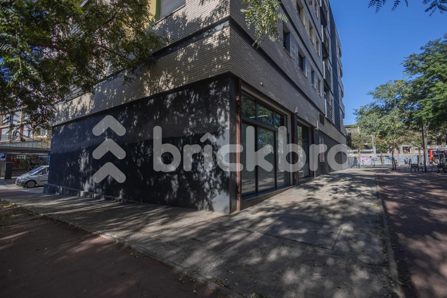 Local commercial dans Barcelone, Barcelona à louer Photo de l’immeuble– Image 1 sur 30