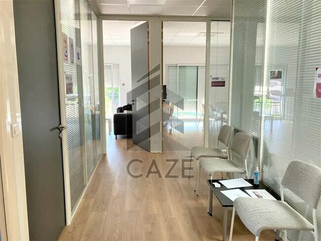 Plus de détails pour Bureau à louer