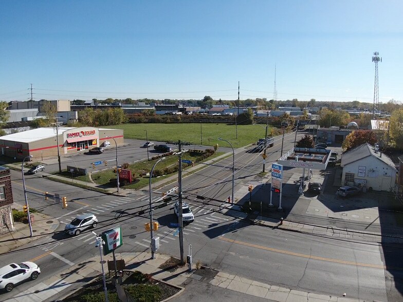 595 Ontario St, Buffalo, NY à vendre - Photo de l’immeuble – Image 3 sur 6