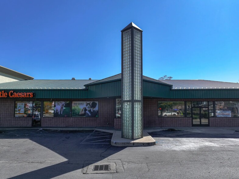 1503 E Main St, Richmond, IN à louer - Photo de l’immeuble – Image 2 sur 8