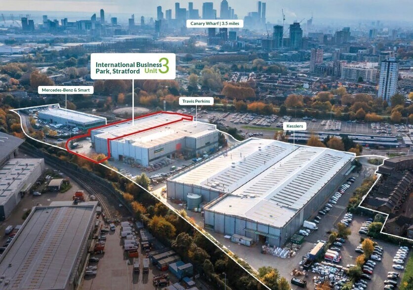 Rick Roberts Way, Londres à louer - Photo de l’immeuble – Image 3 sur 7