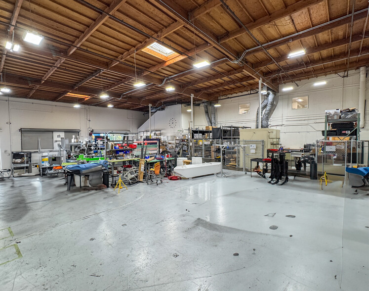 415-425 E Grand Ave, South San Francisco, CA à louer - Photo intérieure – Image 1 sur 9