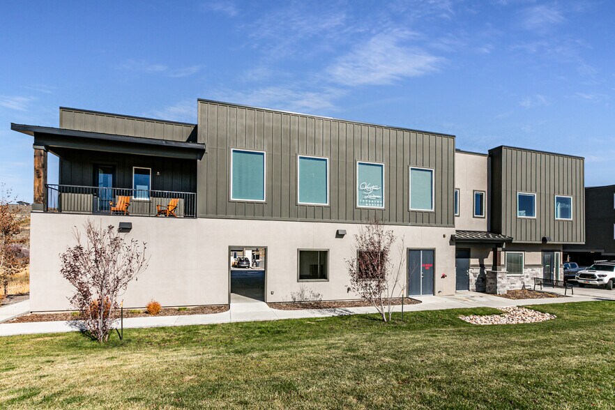 670 Bitner Rd, Park City, UT à louer - Photo de l’immeuble – Image 2 sur 5