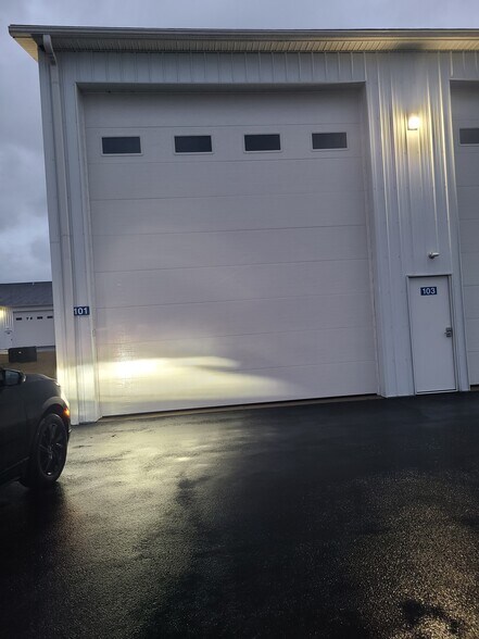 780 SE Catawba Rd, Port Clinton, OH à louer - Photo de l’immeuble – Image 1 sur 4