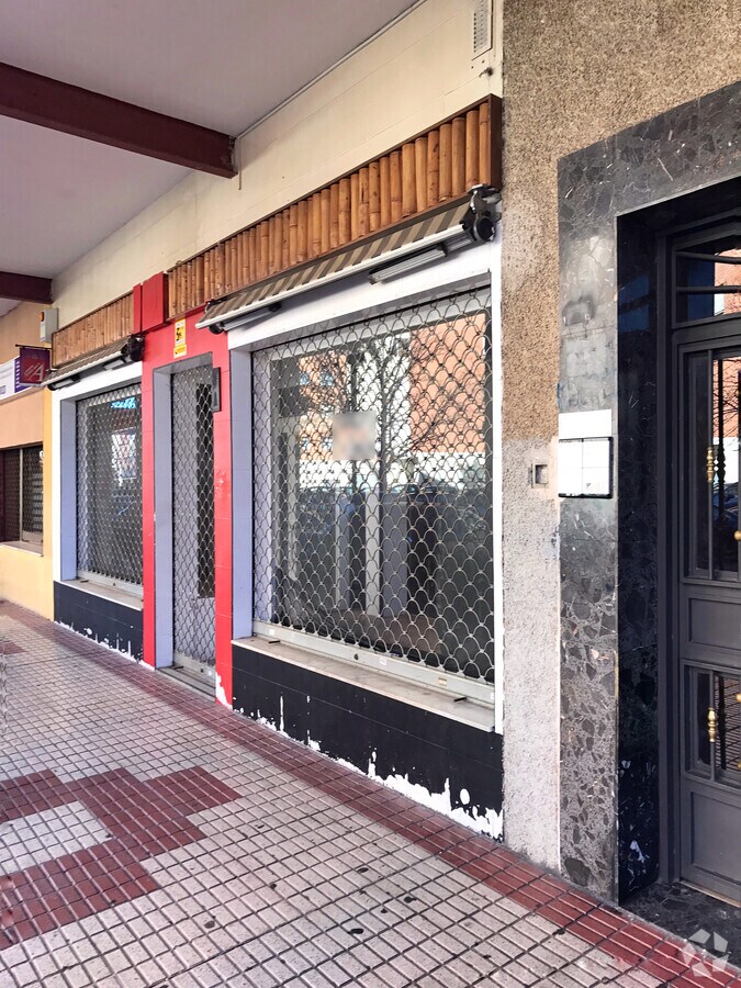 Calle Burgos, 9, Azuqueca de Henares, GUA 19200 - Lot Puerta IZ - - Photo intérieure - Image 2 of 2