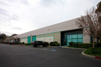 Plus de détails pour 1761 California Ave, Corona, CA - Local d'activités à louer