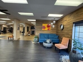 6 S Central Ct, Stockton, CA à louer Photo de l’immeuble– Image 2 sur 15