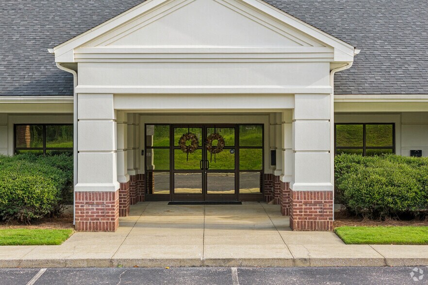 3603 Pine Ln, Bessemer, AL à louer - Photo de l’immeuble – Image 3 sur 9