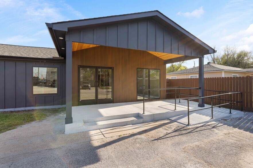 4650 Center St, Deer Park, TX à louer - Photo de l’immeuble – Image 2 sur 12