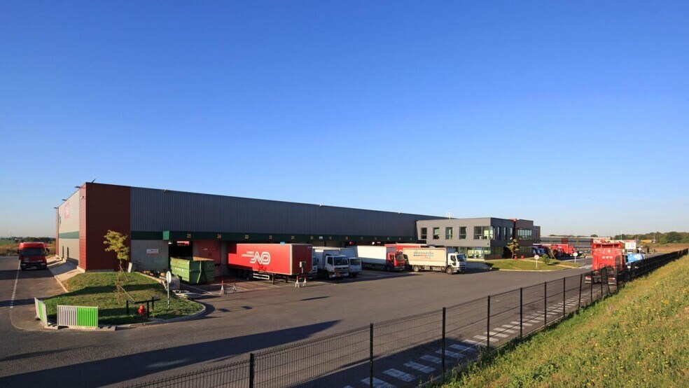 Industriel/Logistique dans Vémars à louer - Photo de l’immeuble – Image 3 sur 5