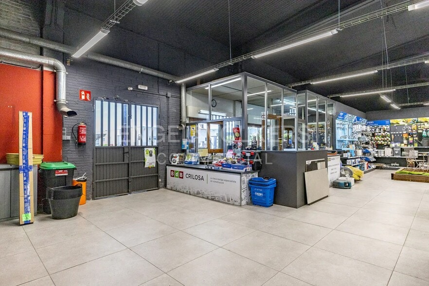 Local commercial dans Manresa, Barcelona à vendre - Photo intérieure – Image 3 sur 6