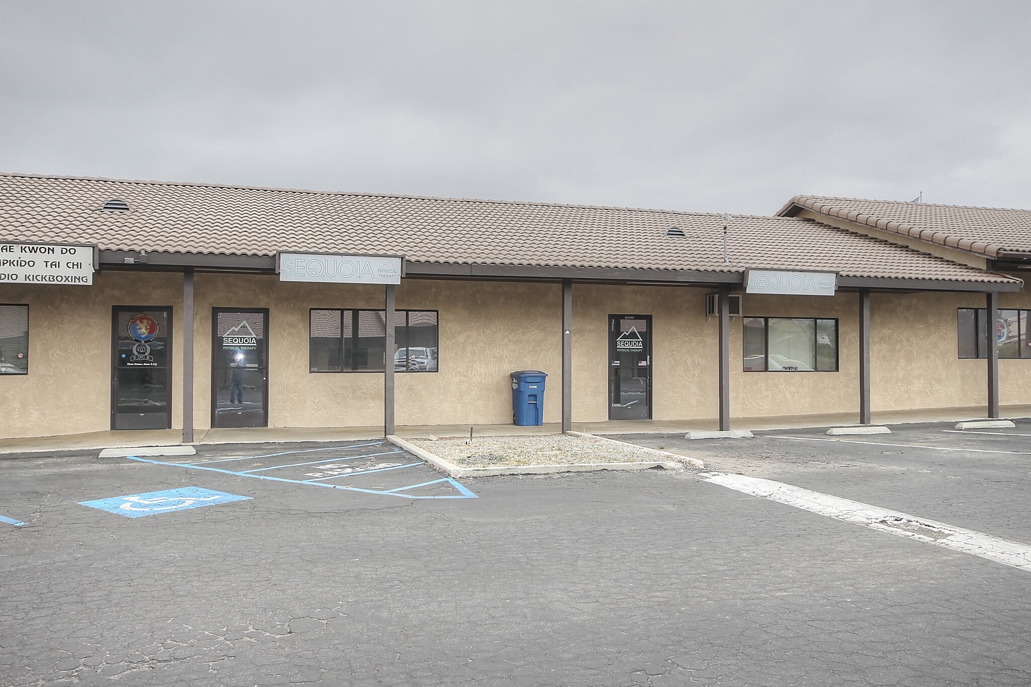 20418 Brian Way, Tehachapi, CA à louer Photo de l’immeuble– Image 1 sur 12