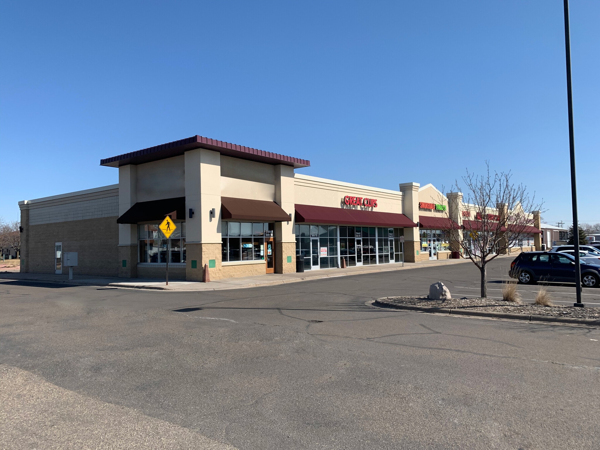 711 Rose Dr, Big Lake, MN à louer Photo de l’immeuble– Image 1 sur 2