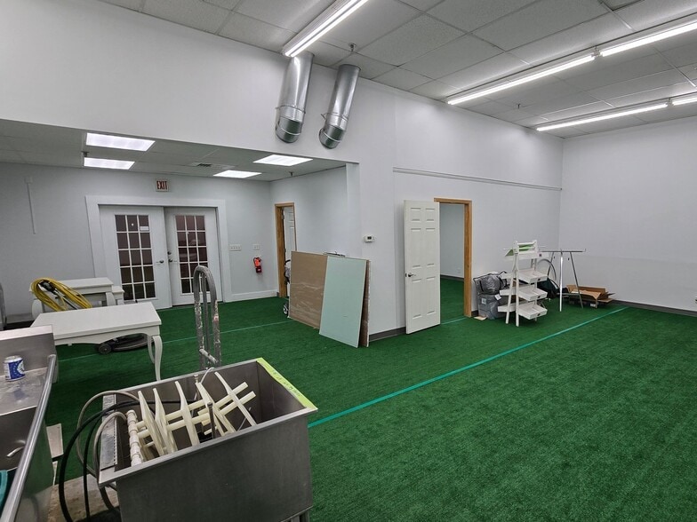 1-200 Fairport Village Lndg, Fairport, NY à louer - Photo intérieure – Image 3 sur 8