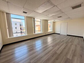 301-317 W Main St, Alhambra, CA à louer Photo intérieure– Image 1 sur 1