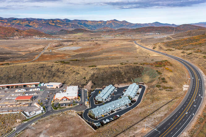 1200 W Lori Ln, Park City, UT à louer Photo de l’immeuble– Image 1 sur 5