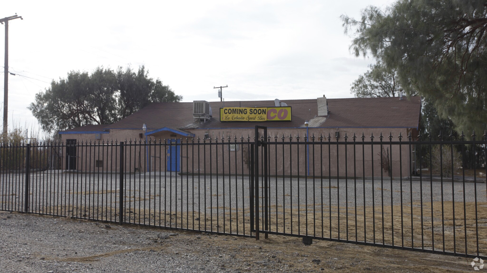 2410 Armory Rd, Barstow, CA à vendre Photo principale– Image 1 sur 16