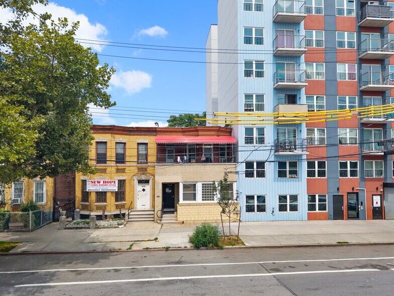777 Burke Ave, Bronx, NY à vendre - Photo de l’immeuble – Image 2 sur 15