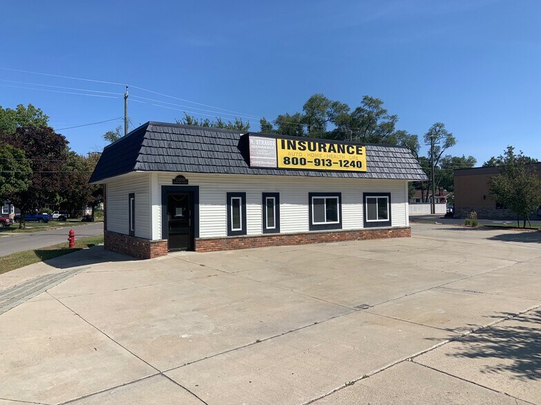 21950 Woodward Ave, Ferndale, MI à louer - Photo de l’immeuble – Image 1 sur 7