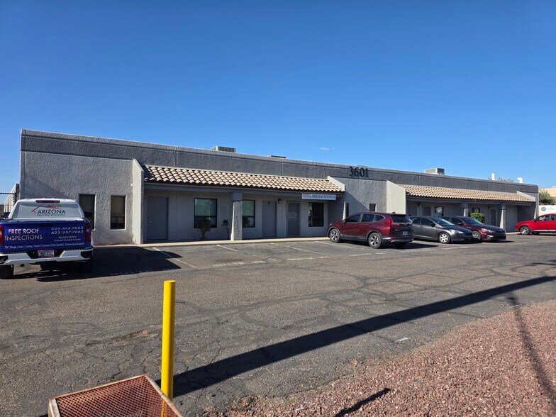 3200 S Dodge Blvd, Tucson, AZ à louer - Photo de l’immeuble – Image 2 sur 19