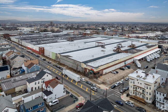 Plus de détails pour 297 Getty Ave, Paterson, NJ - Industriel/Logistique à louer