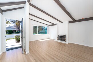 Plus de détails pour 2601 W Juniper St, Santa Ana, CA - Logement à vendre