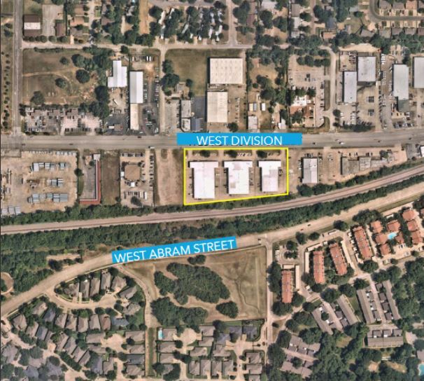 1844 W Division St, Arlington, TX à louer - Photo de l’immeuble – Image 3 sur 4