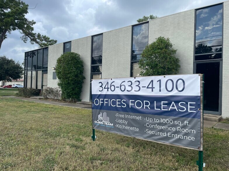 10480 Grant Rd, Houston, TX à louer - Photo de l’immeuble – Image 3 sur 26
