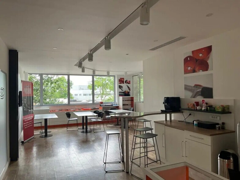 17 Rue Rosa Luxemburg, Éragny à louer - Photo de l’immeuble – Image 1 sur 13