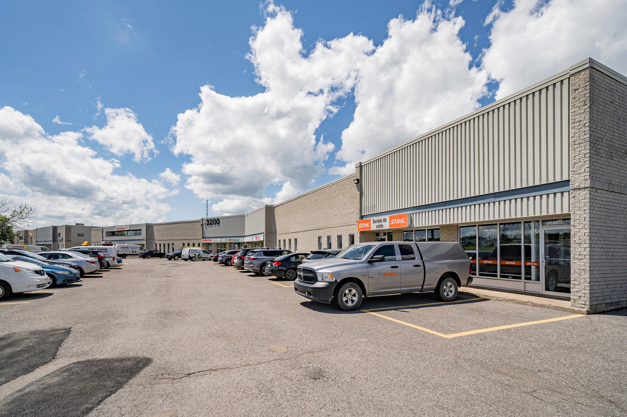 3200 Av Watt, Québec, QC à louer Photo intérieure– Image 1 sur 4