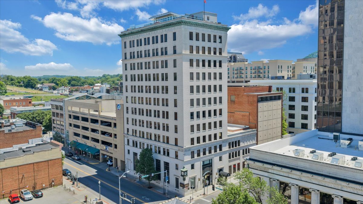 202-204 S Jefferson St SE, Roanoke, VA à vendre Photo de l’immeuble– Image 1 sur 6