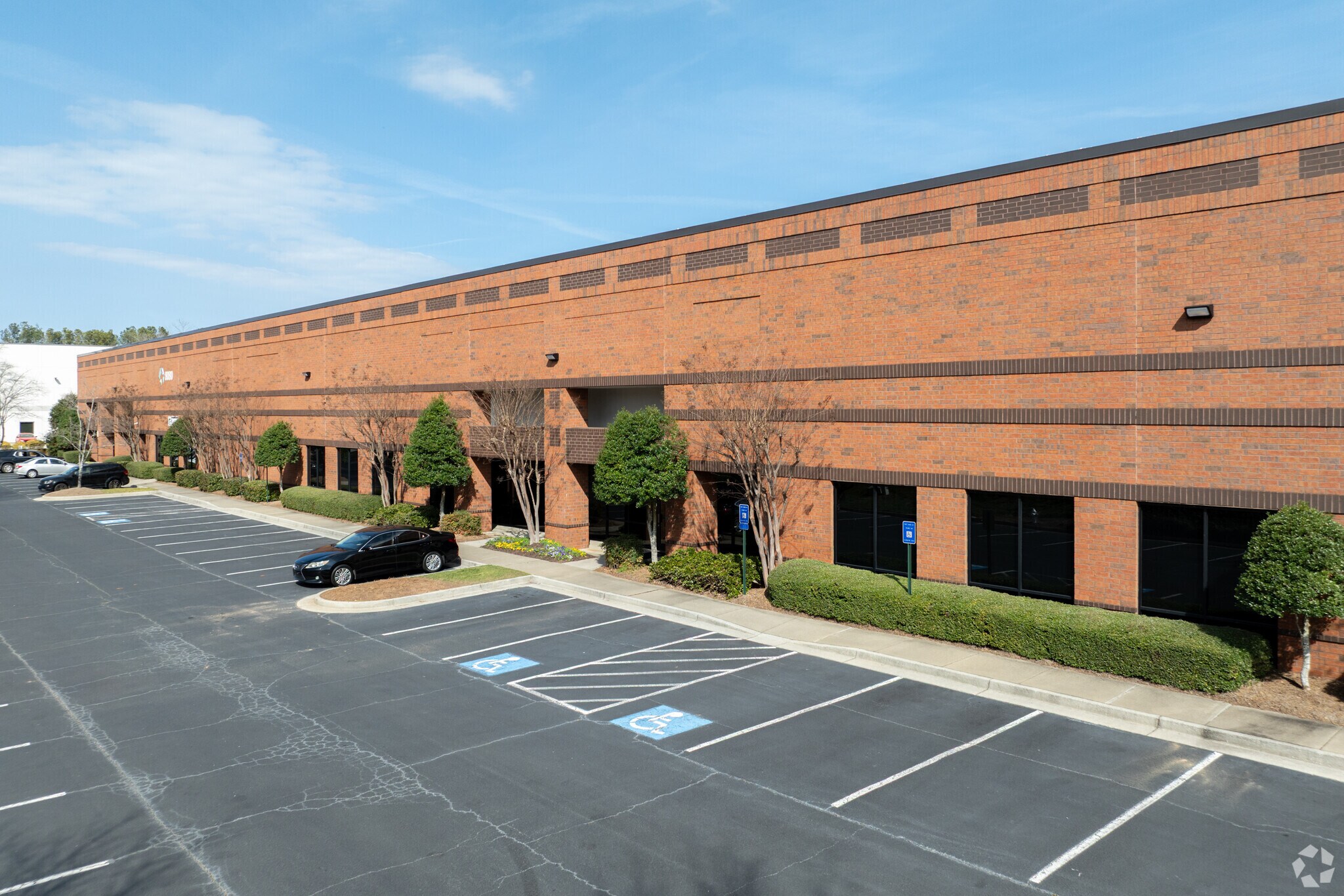 8080 Troon Cir, Austell, GA à louer Photo principale– Image 1 sur 12