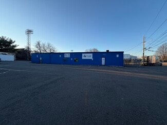Plus de détails pour 553-555 Center Street Ext, Bridgeport, CT - Industriel/Logistique à vendre