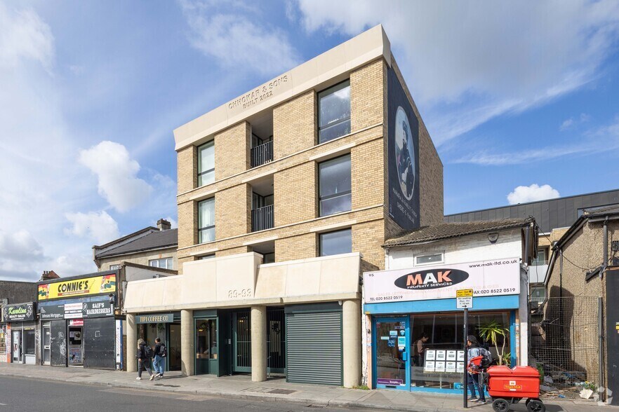 89-93 Woodgrange Rd, Londres à louer - Photo principale – Image 1 sur 2