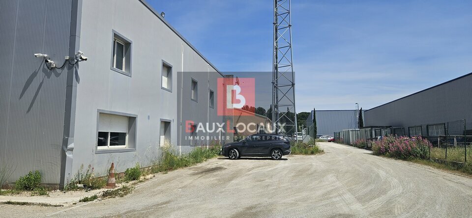 Industriel/Logistique dans Sorgues à vendre - Photo de l’immeuble – Image 2 sur 4