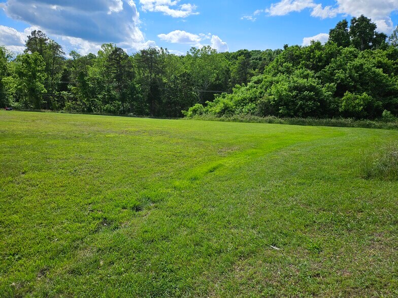 0 S Main Street St, Walnut Cove, NC à vendre - Photo principale – Image 1 sur 4