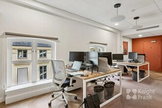 14 Rue De Richelieu, Paris à louer Photo intérieure– Image 2 sur 8