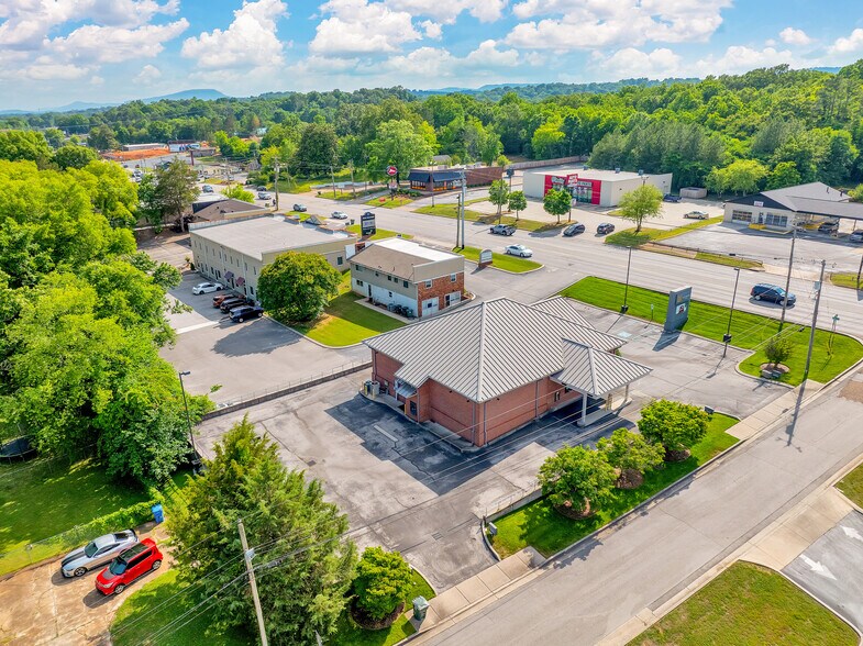 4712 Hixson Pike, Hixson, TN à vendre - Photo de l’immeuble – Image 2 sur 25