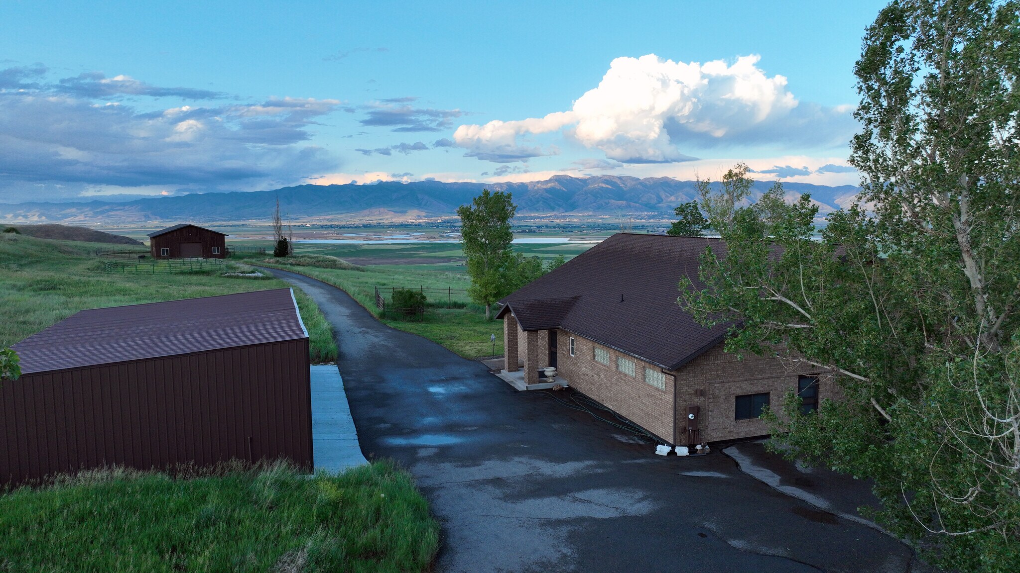 2666-2895 Valley View W, Mendon, UT à vendre Photo de l’immeuble– Image 1 sur 38