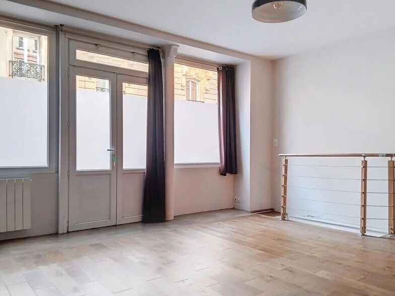 Bureau dans Paris à vendre - Photo de l’immeuble – Image 3 sur 3