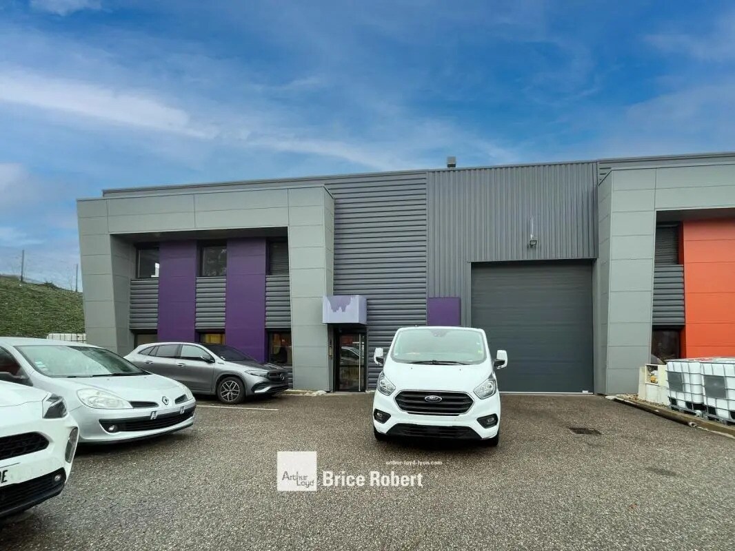 12 Rue Roger Planchon, Vénissieux à louer Photo de l’immeuble– Image 1 sur 6