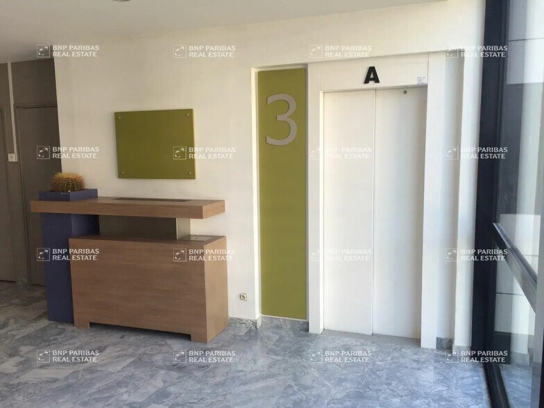 Bureau dans Lyon à louer - Photo de l’immeuble – Image 3 sur 12