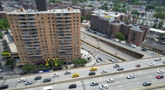 Plus de détails pour 92-29 Queens Blvd, Rego Park, NY - Bureau à louer