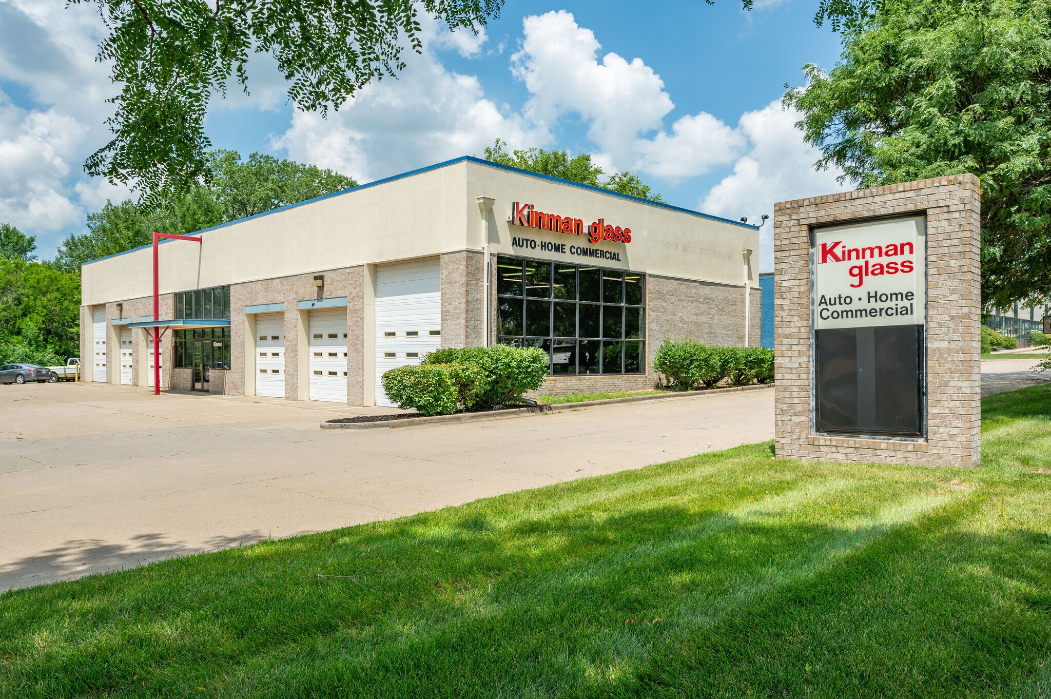2660 100th St, Urbandale, IA à vendre Photo de l’immeuble– Image 1 sur 26
