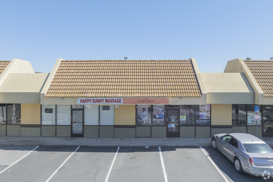 2221-2239 Railroad Ave, Pittsburg, CA à vendre - Photo de l’immeuble – Image 1 sur 16