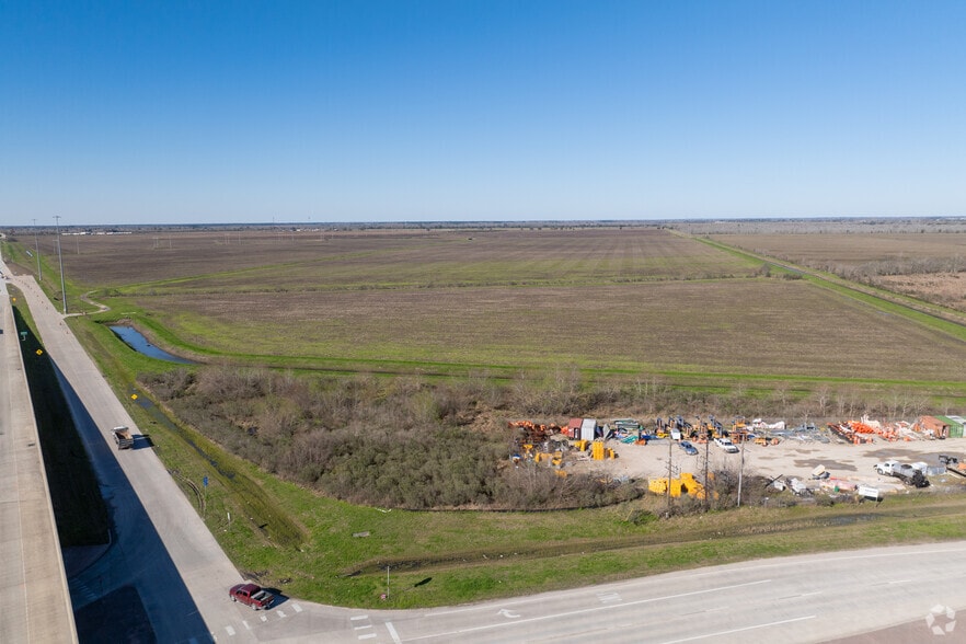 Interstate 10, Beaumont, TX à vendre - Aérien – Image 3 sur 21