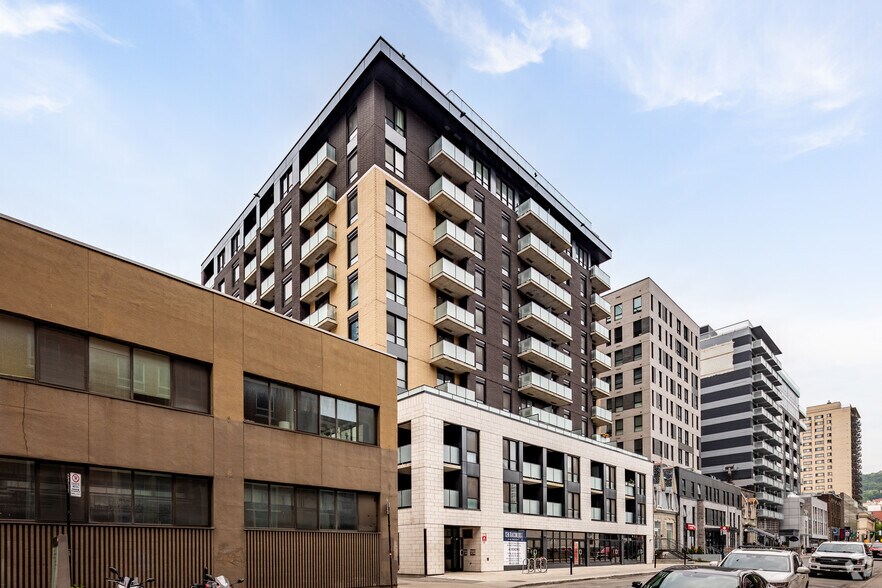 1184 Rue Crescent, Montréal, QC à vendre - Photo de l’immeuble – Image 3 sur 5