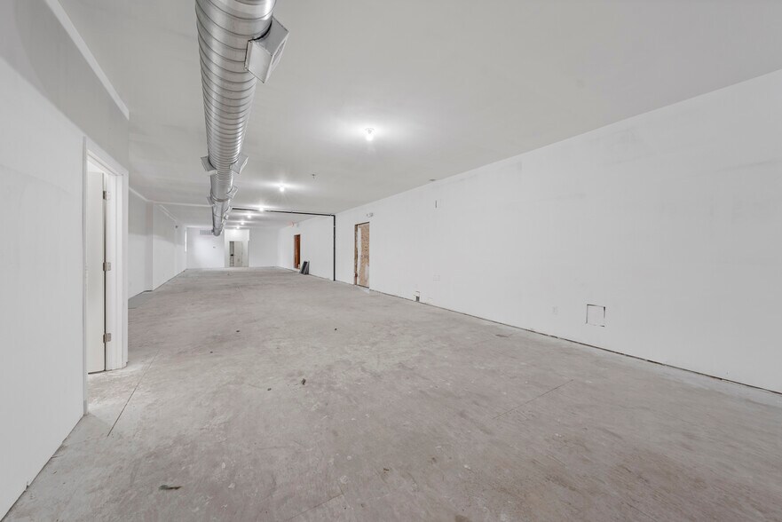 324 2nd St, Elizabeth, NJ à louer - Photo intérieure – Image 2 sur 7